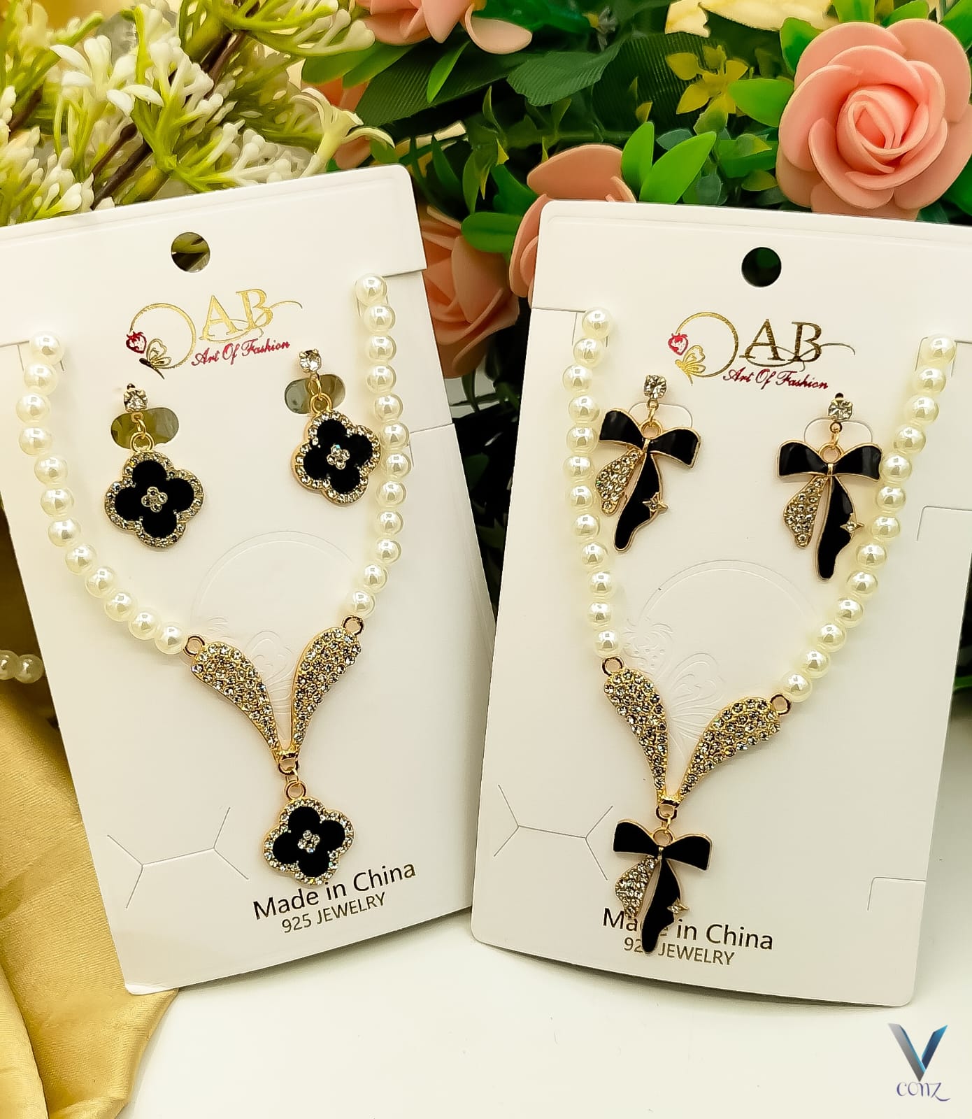Elegant Pearl Necklace & Earrings Set – Black Floral & Bow D